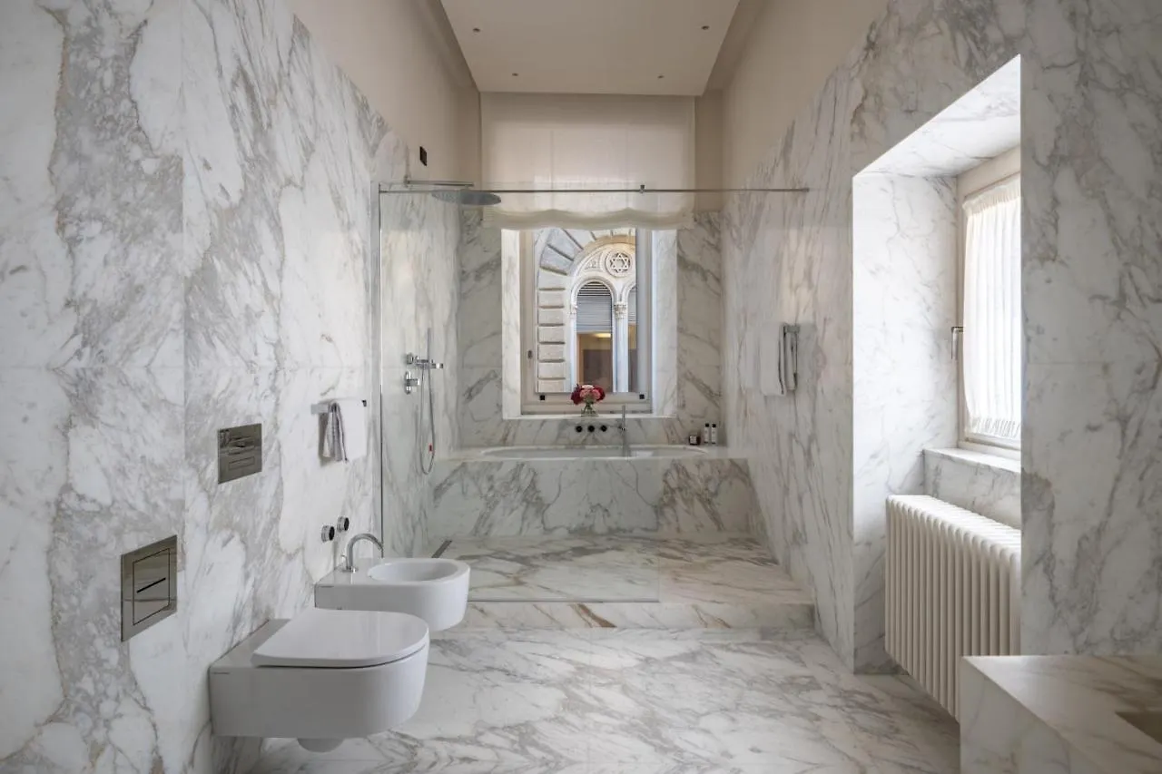 Apartments Florence - Palazzo Signoria Luxury Apartments 5 - Nettuno 0*,  Italia